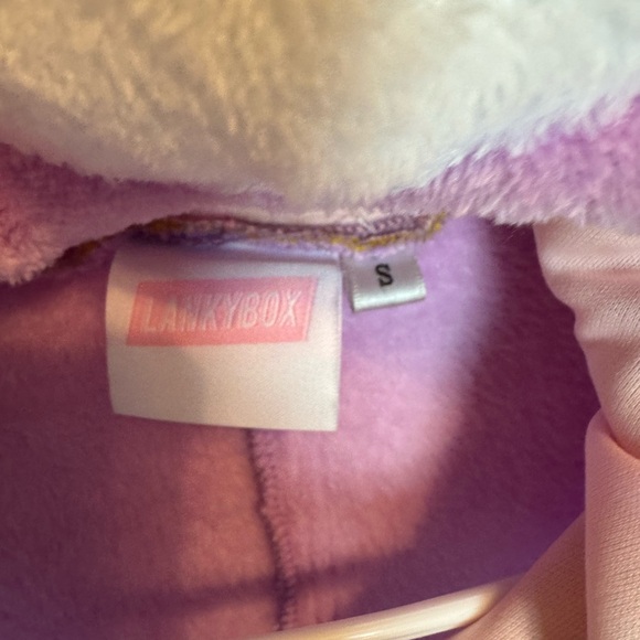 Lanky Box Onesie with Hood size small - Picture 3 of 6